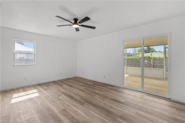 2517 Lynnriver DR, Virginia Beach, VA 23452