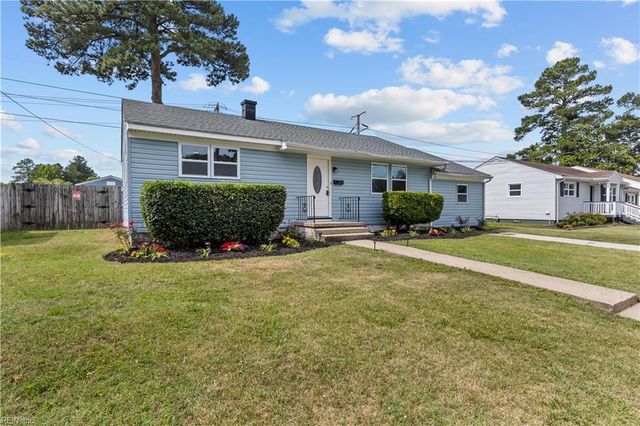 2517 Lynnriver DR, Virginia Beach, VA 23452