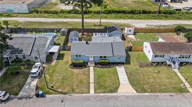 2517 Lynnriver DR, Virginia Beach, VA 23452