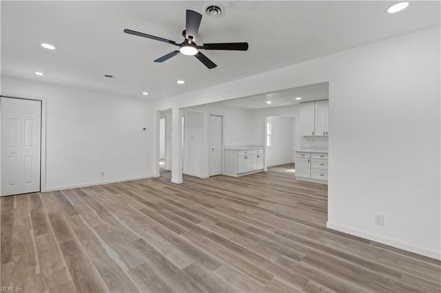 2517 Lynnriver DR, Virginia Beach, VA 23452