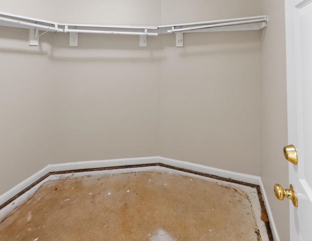 1888 Tamara Way, Spartanburg, SC 29301
