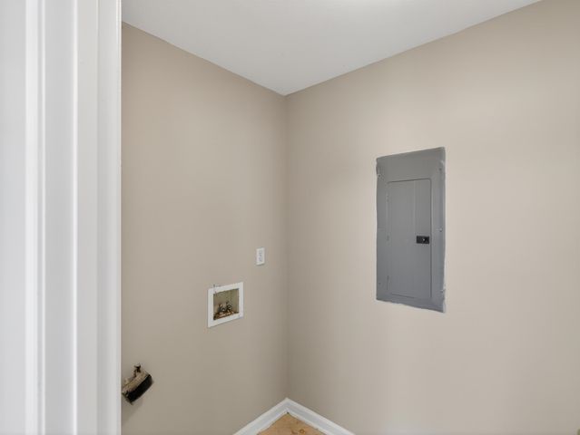 1888 Tamara Way, Spartanburg, SC 29301
