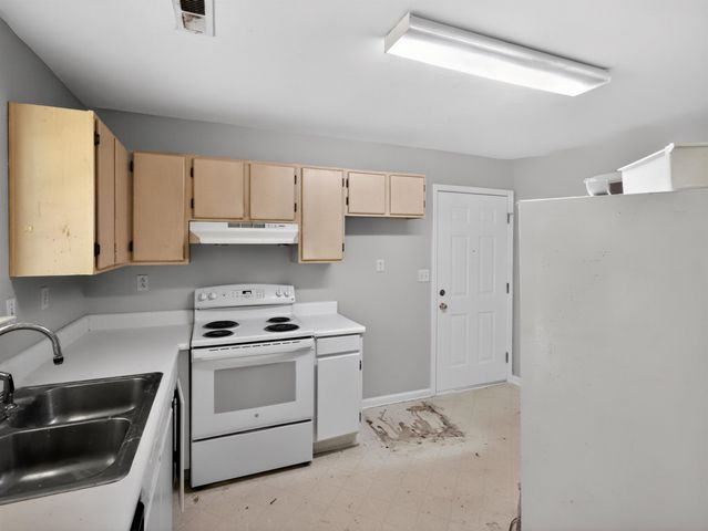 1888 Tamara Way, Spartanburg, SC 29301
