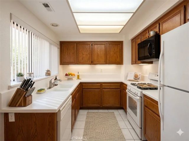 17 Rock Cliff Place, Phillips Ranch, CA 91766