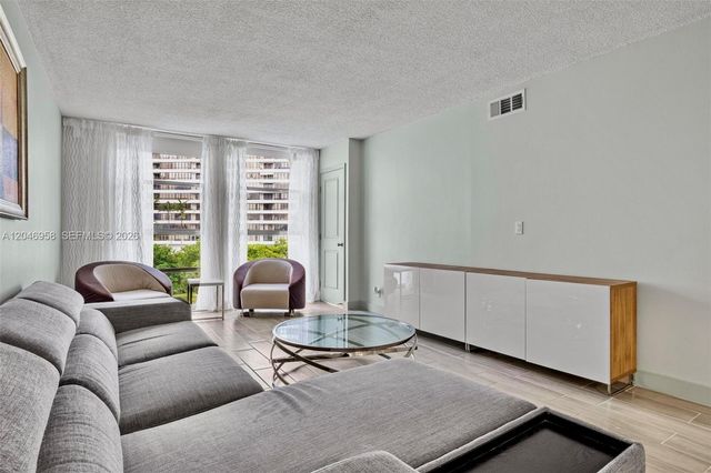 501 Three Islands Blvd 518, Hallandale Beach, FL 33009