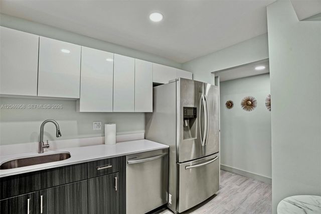 501 Three Islands Blvd 518, Hallandale Beach, FL 33009