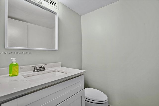 501 Three Islands Blvd 518, Hallandale Beach, FL 33009