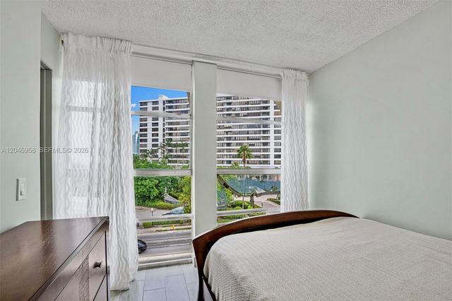 501 Three Islands Blvd 518, Hallandale Beach, FL 33009