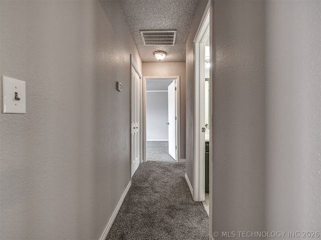 8960 E 16th Place, Tulsa, OK 74112