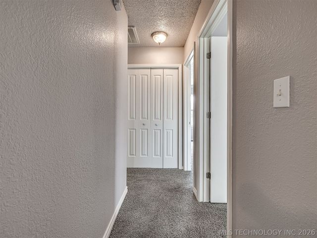 8960 E 16th Place, Tulsa, OK 74112