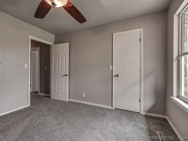 8960 E 16th Place, Tulsa, OK 74112