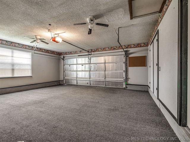 8960 E 16th Place, Tulsa, OK 74112