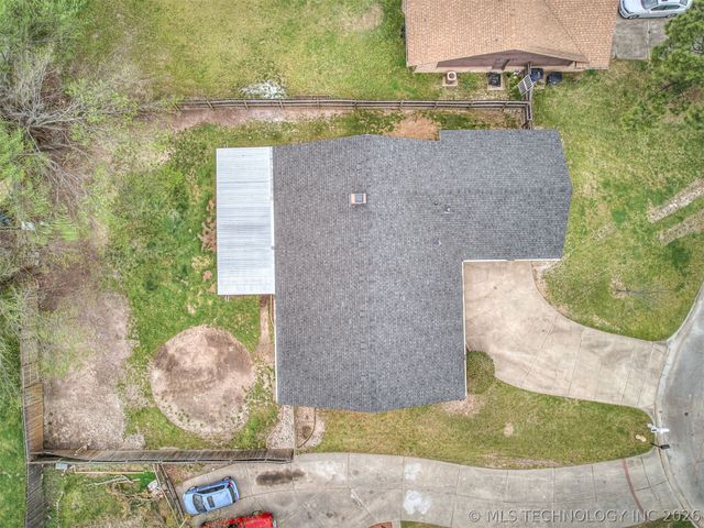 8960 E 16th Place, Tulsa, OK 74112