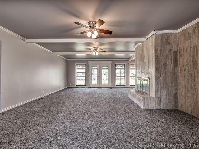 8960 E 16th Place, Tulsa, OK 74112