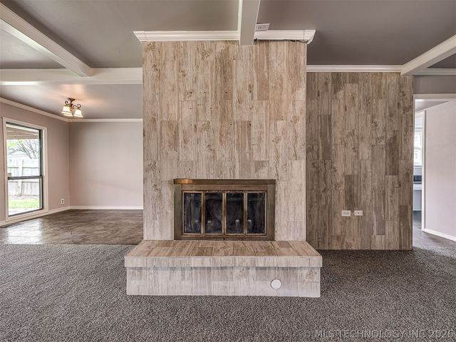 8960 E 16th Place, Tulsa, OK 74112