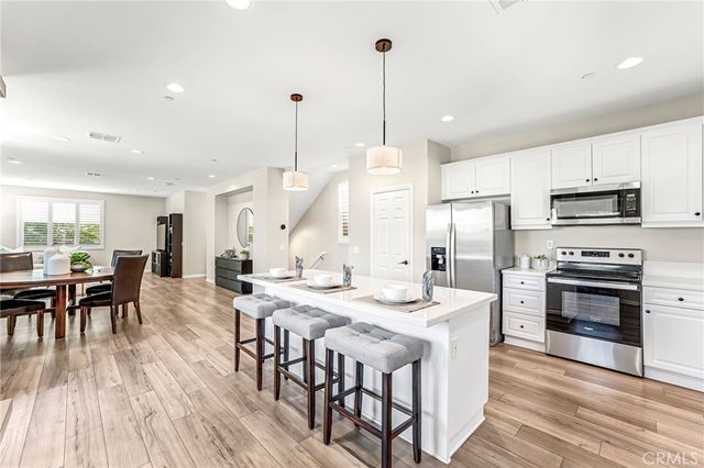 925 E 3rd, Santa Ana, CA 92701