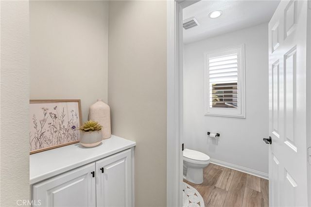 925 E 3rd, Santa Ana, CA 92701