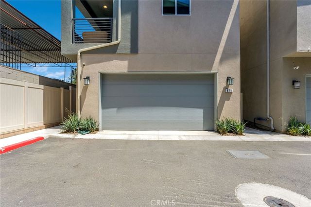 925 E 3rd, Santa Ana, CA 92701