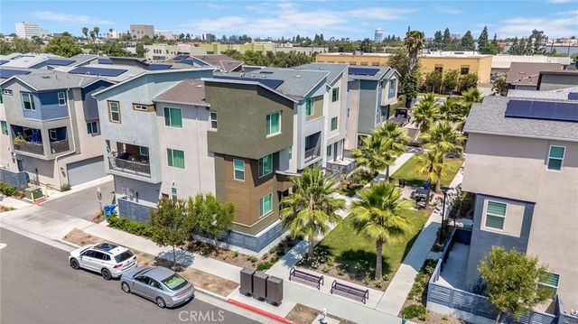 925 E 3rd, Santa Ana, CA 92701