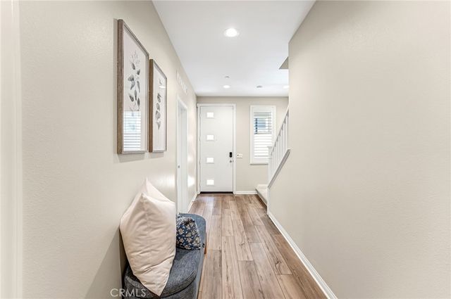 925 E 3rd, Santa Ana, CA 92701