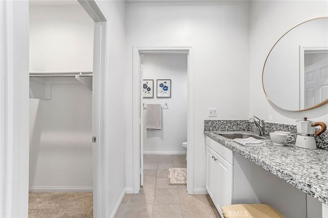 925 E 3rd, Santa Ana, CA 92701