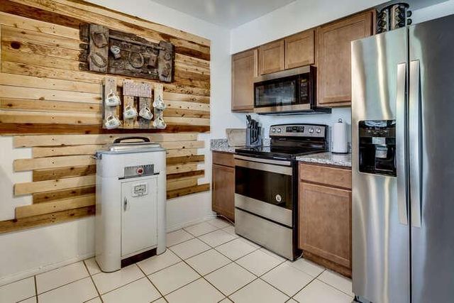 12602 N 105th Avenue, Sun City, AZ 85351