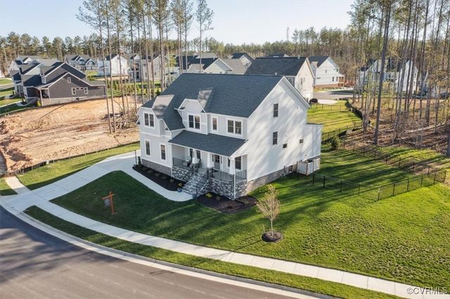 18555 Cove Creek Dr, Moseley, VA 23120