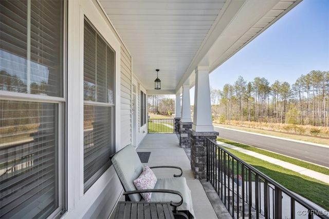 18555 Cove Creek Dr, Moseley, VA 23120