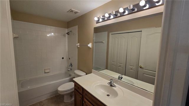 12021 Rock Brook RUN # 2105, Fort Myers, FL 33913