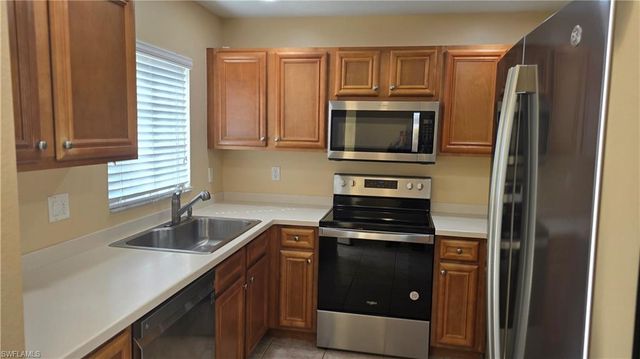 12021 Rock Brook RUN # 2105, Fort Myers, FL 33913