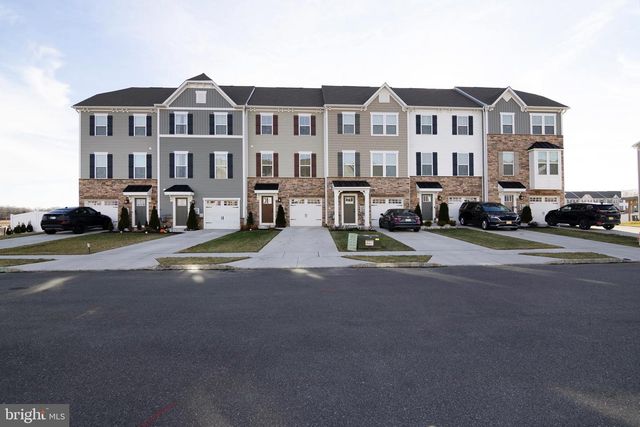 33 ROUNDSTONE RUN, Swedesboro, NJ 08085