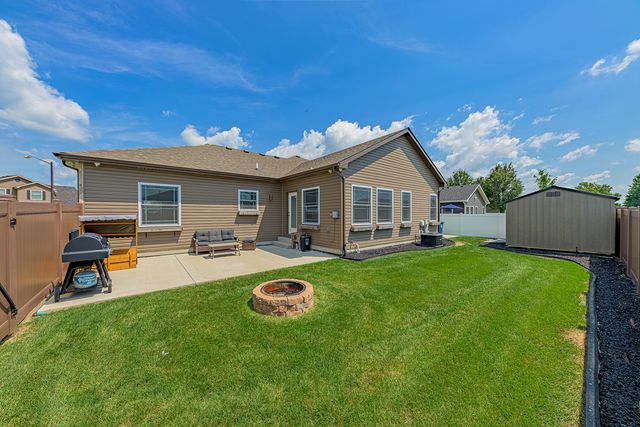 2035 Brook Stone Drive, Bourbonnais, IL 60914