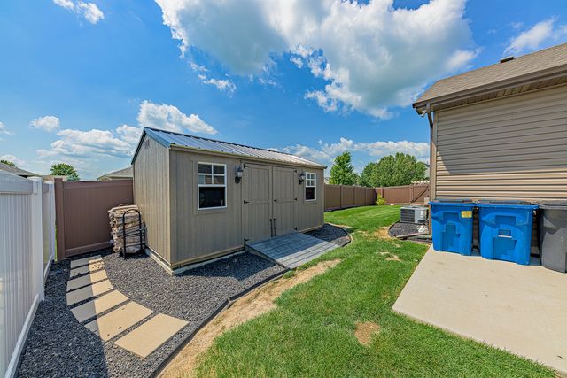 2035 Brook Stone Drive, Bourbonnais, IL 60914