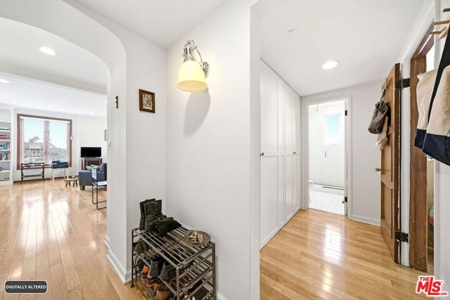 1424 N Crescent Heights Boulevard 49, West Hollywood, CA 90046