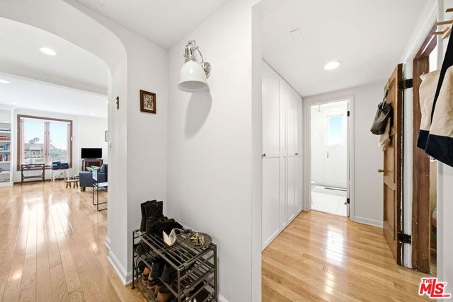 1424 N Crescent Heights Boulevard 49, West Hollywood, CA 90046