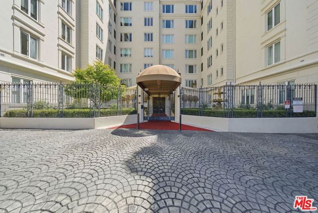 1424 N Crescent Heights Boulevard 49, West Hollywood, CA 90046