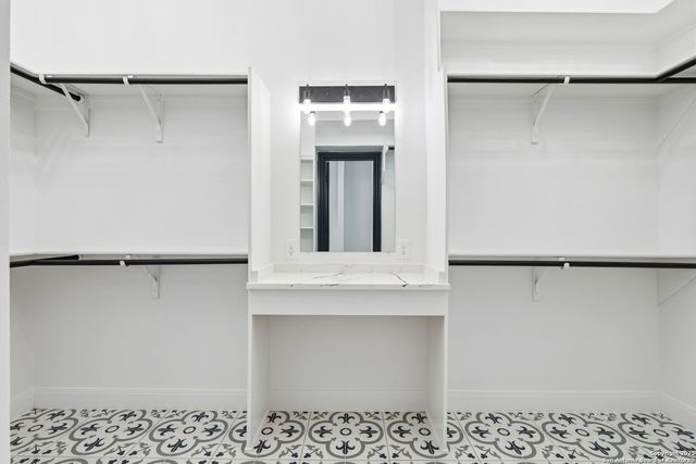 128 Hidden Ranch, Floresville, TX 78114