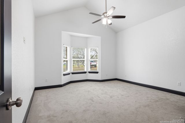 128 Hidden Ranch, Floresville, TX 78114