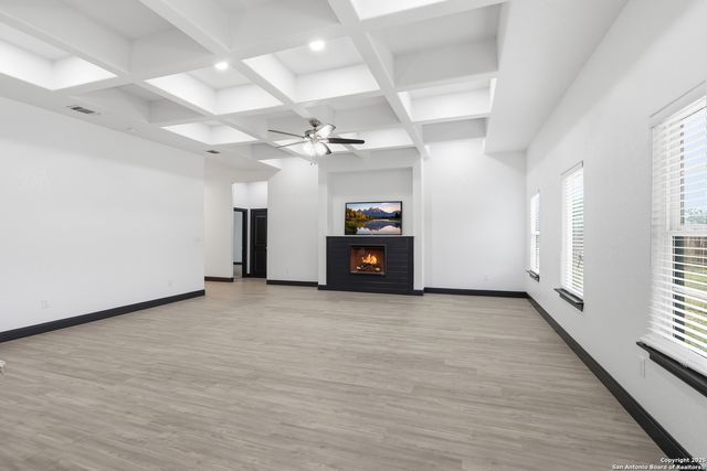 128 Hidden Ranch, Floresville, TX 78114