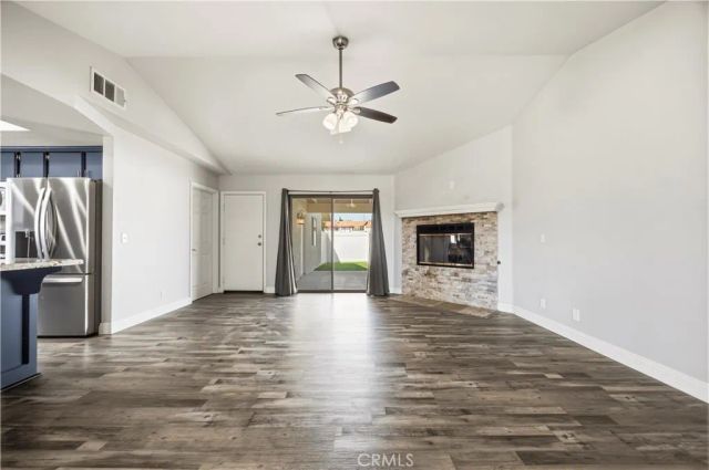 7596 Arcadia Avenue, Hesperia, CA 92345
