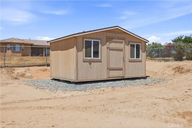7596 Arcadia Avenue, Hesperia, CA 92345