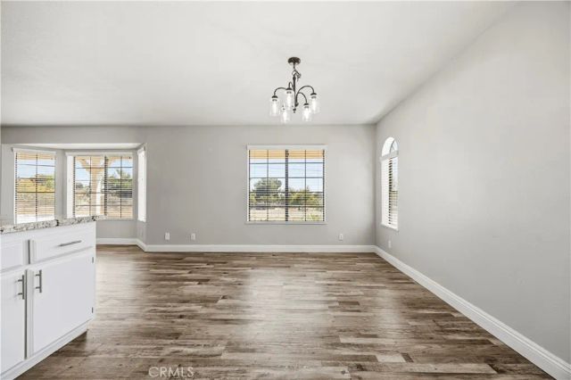 7596 Arcadia Avenue, Hesperia, CA 92345