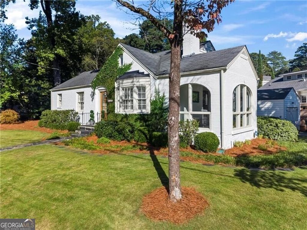2070 Fairhaven Circle NE, Atlanta, GA 30305 — photo 2