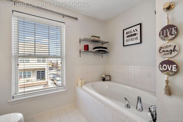 25580 Portico Lane, Novi, MI 48375