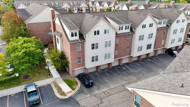 25580 Portico Lane, Novi, MI 48375