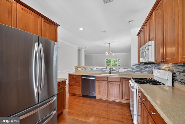 4003 GREAT HARVEST CT, Dumfries, VA 22025