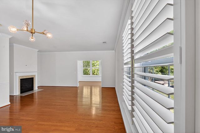 4003 GREAT HARVEST CT, Dumfries, VA 22025