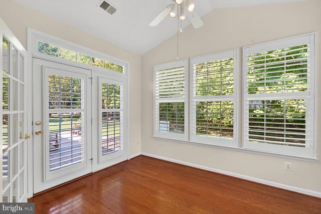 4003 GREAT HARVEST CT, Dumfries, VA 22025