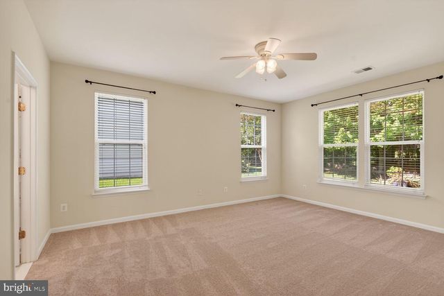 4003 GREAT HARVEST CT, Dumfries, VA 22025