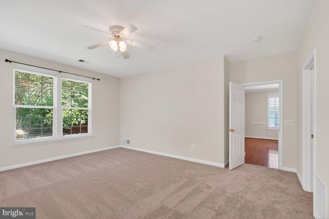 4003 GREAT HARVEST CT, Dumfries, VA 22025